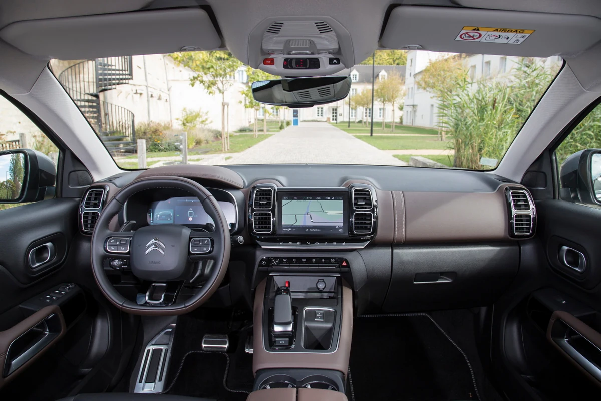Citroën C5 hybride rechargeable © Camille Pinet