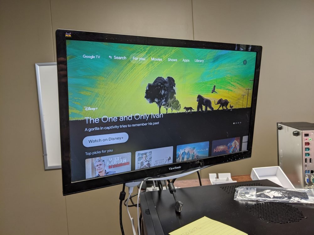 Le nouveau Chromecast avec Android TV s'illustre en photo et dans une