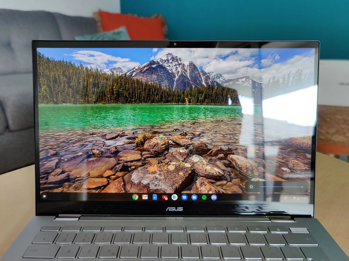 Ecran Asus Chromebook Flip C436 © Gabriel Manceau