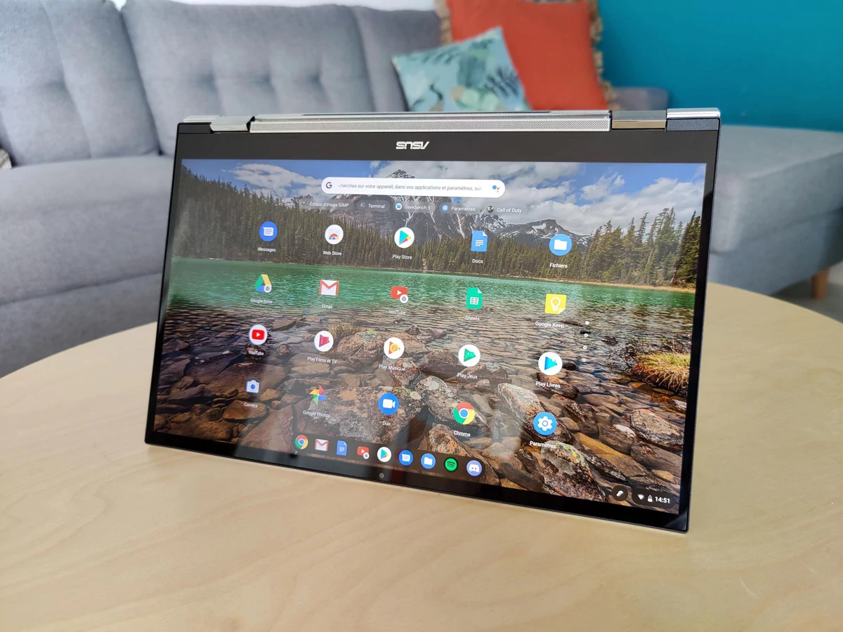 Tente Asus Chromebook Flip C436 © Gabriel Manceau