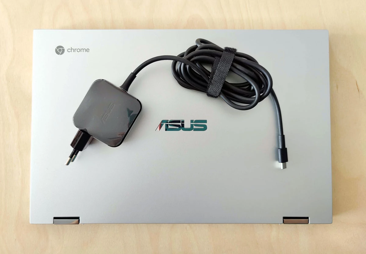 Chargeur Asus Chromebook Flip C436 © Gabriel Manceau