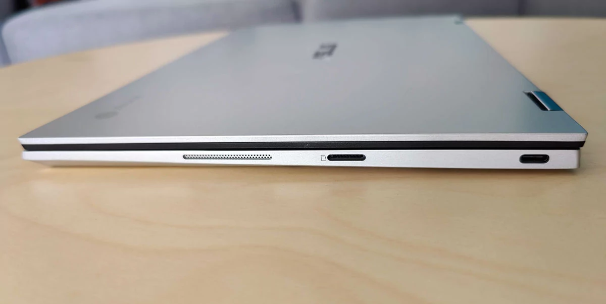 Haut parleurs Chromebook Flip C436 © Gabriel Manceau
