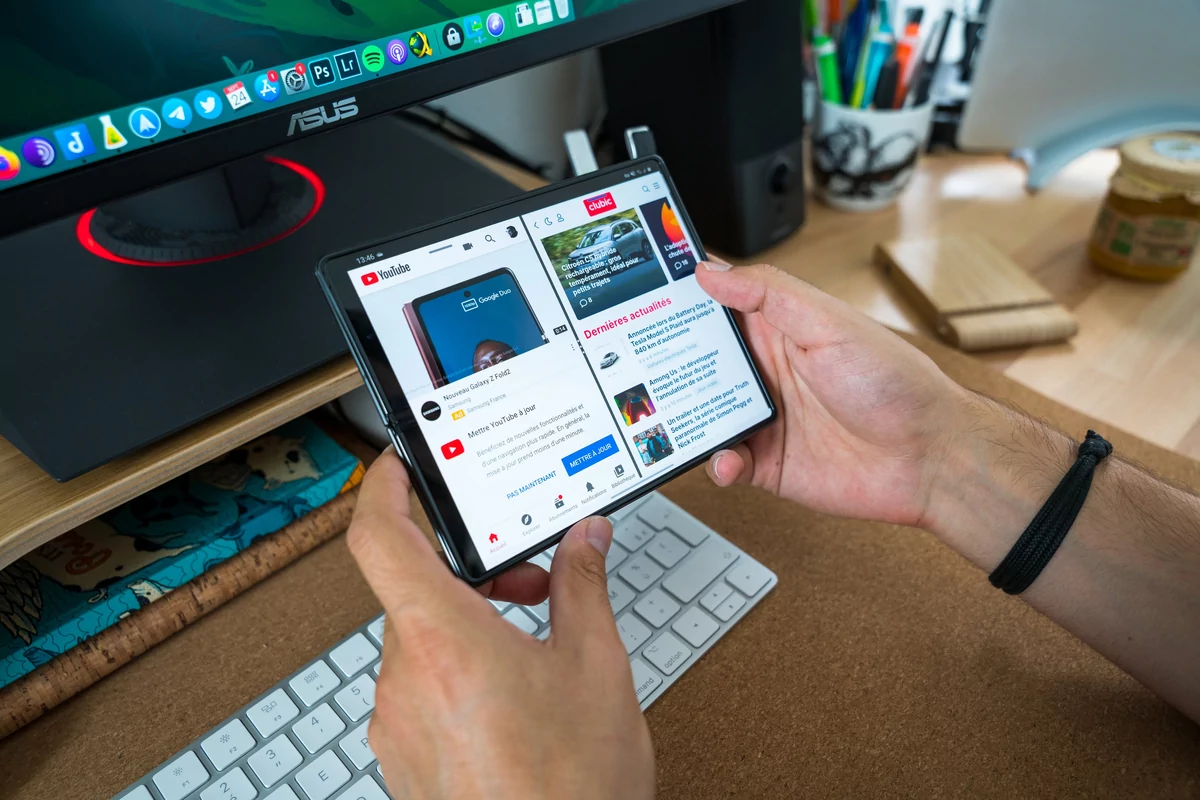 Samsung Galaxy Z Fold 2 test © © Pierre Crochart pour Clubic