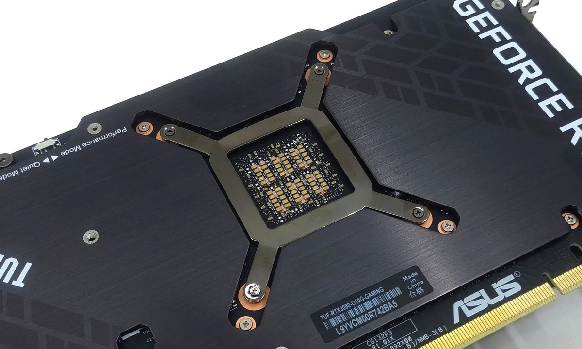 Asus TUF Gaming GeForce RTX 3080 © Nerces