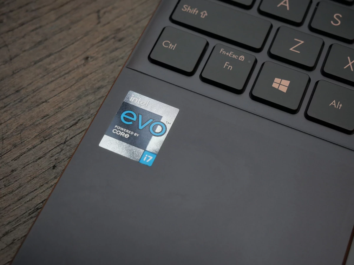 ASUS ZenBook Flip S-17 © © Nathan Le Gohlisse pour Clubic