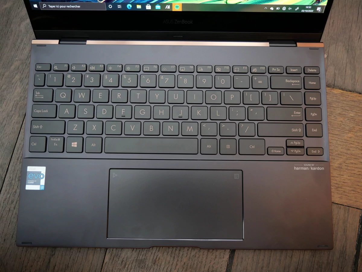 ASUS ZenBook Flip S-18 © © Nathan Le Gohlisse pour Clubic