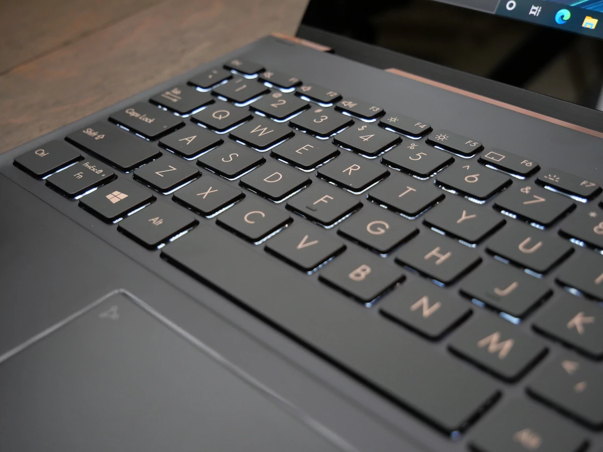 ASUS ZenBook Flip S-19 © © Nathan Le Gohlisse pour Clubic