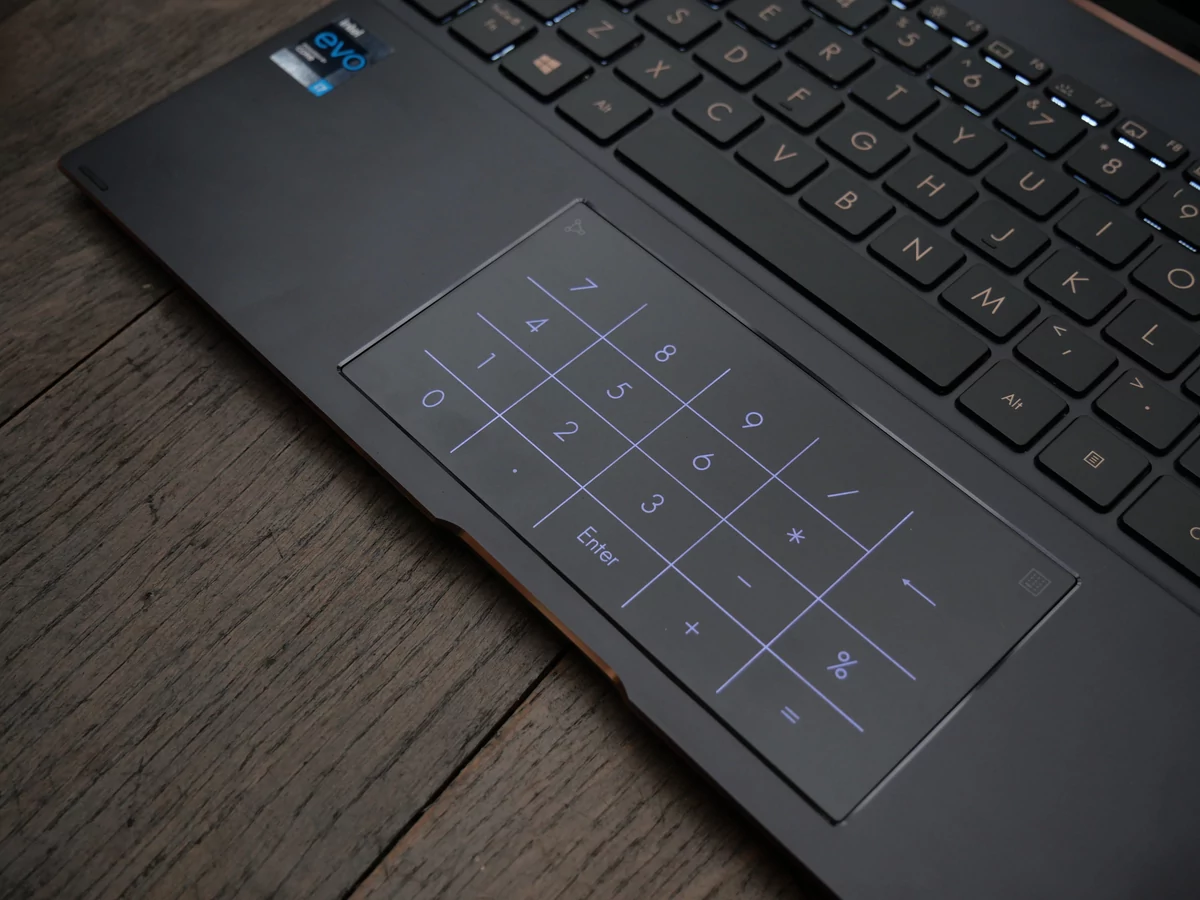 ASUS ZenBook Flip S-20 © © Nathan Le Gohlisse pour Clubic