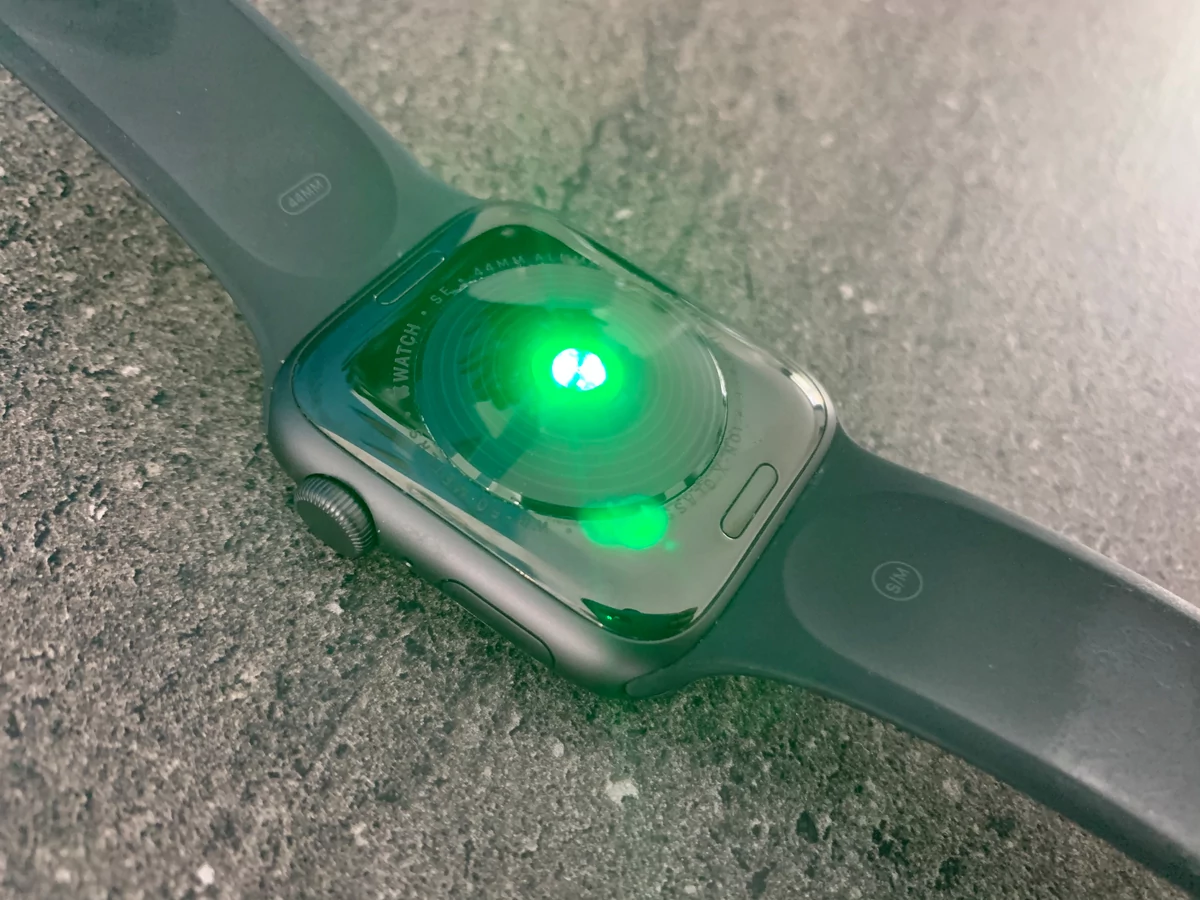 Apple Watch SE © Mathieu Grumiaux pour Clubic