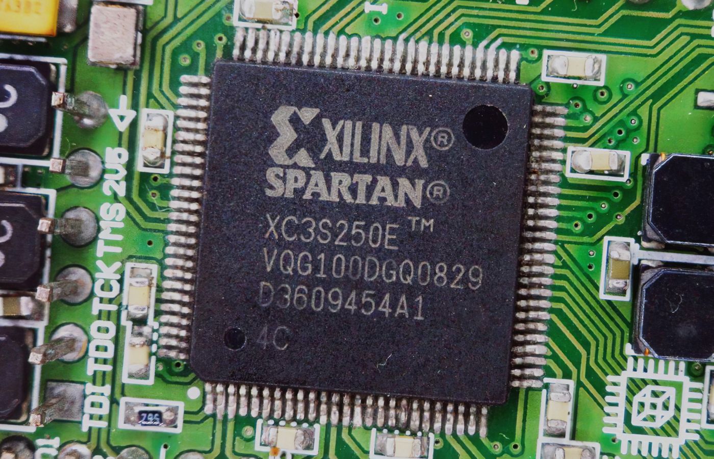 AMD espère conclure l'acquisition de Xilinx, spécialiste du FPGA, fin Q1 2022