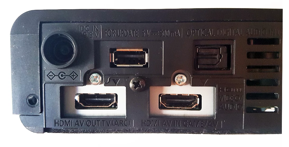 panasonic-htb01-connectique © P-E LAURENT