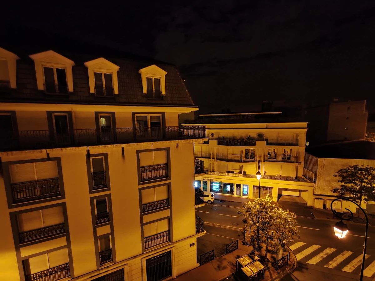 realme 7 Pro - nuit 0,5x © Clubic - Marc Mitrani