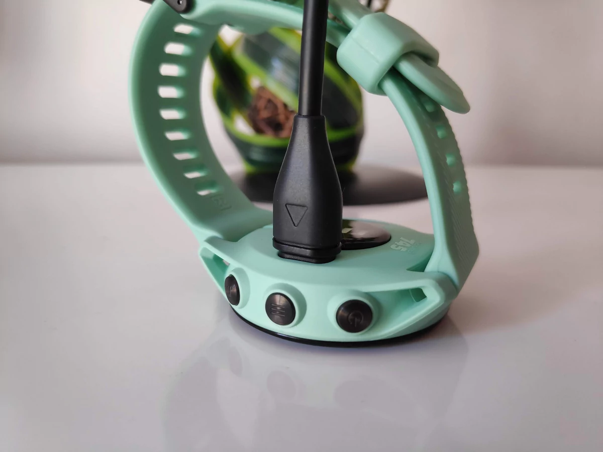 Garmin Forerunner 745 - Chargeur