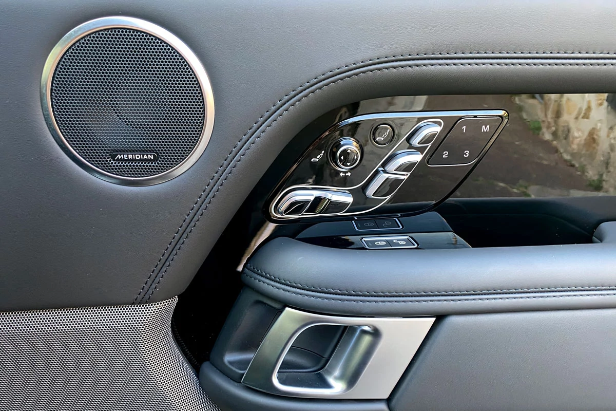 Range Rover Autobiography P400e © Jérôme Cartegini