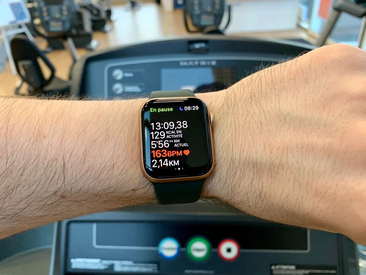 Apple Watch Series 6 © Mathieu Grumiaux pour Clubic