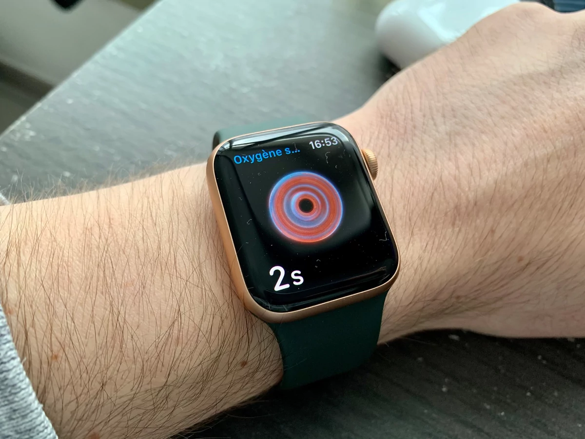 Apple Watch Series 6 © Mathieu Grumiaux pour Clubic