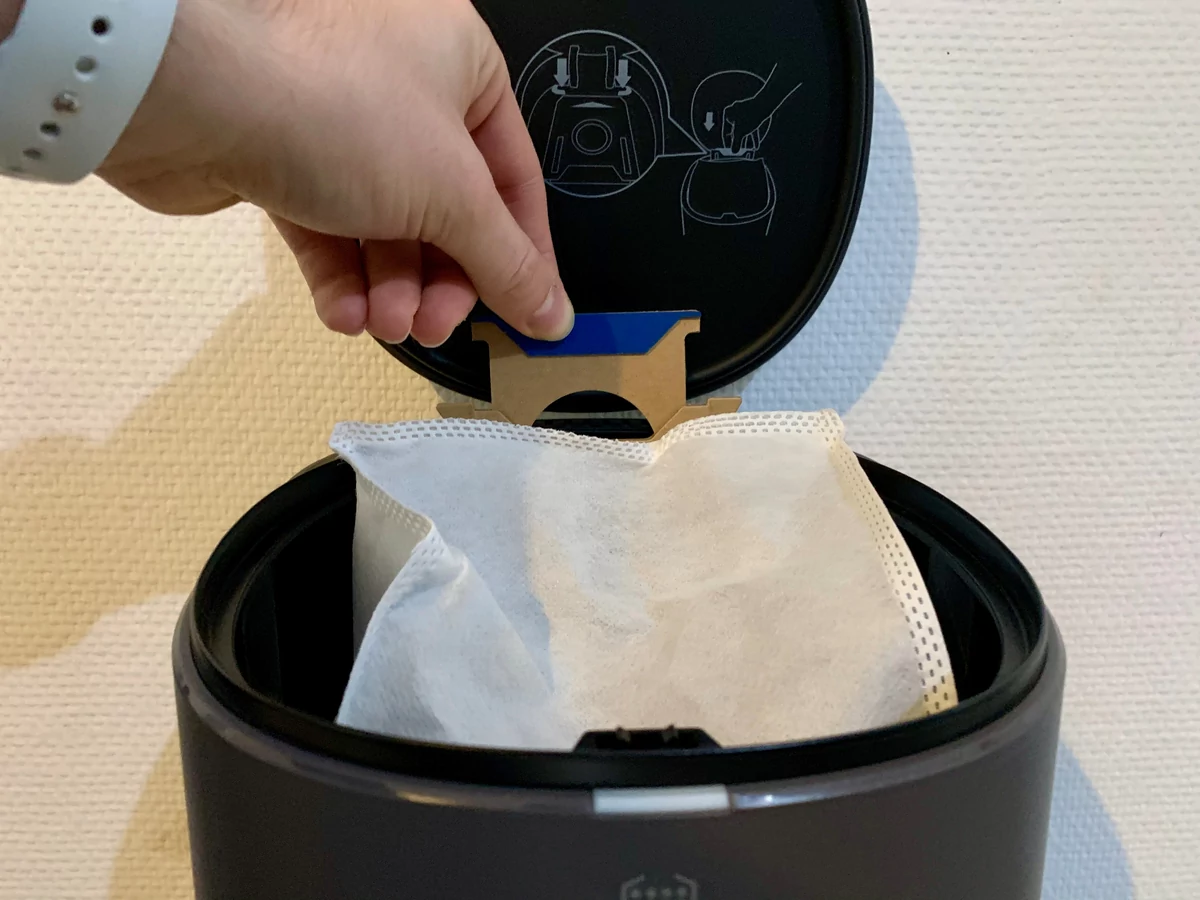 Ecovacs Deebot Ozmo T8 AIVI © Mathieu Grumiaux pour Clubic