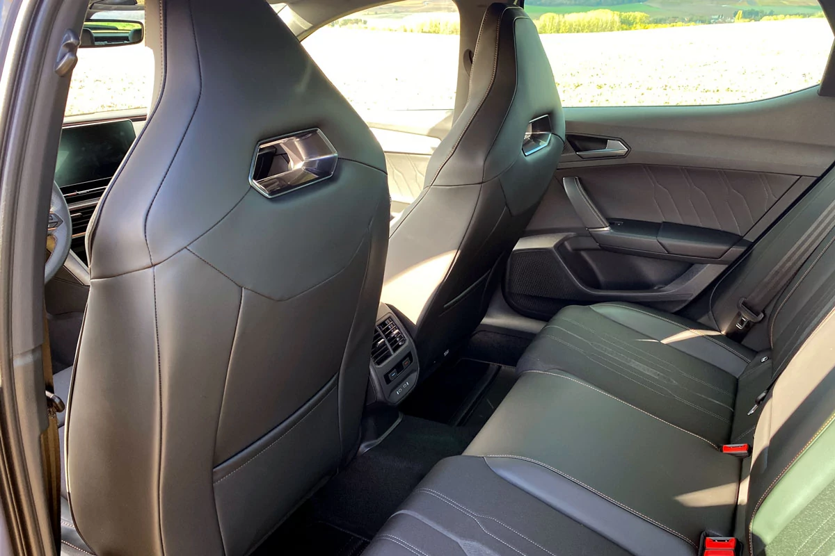 Seat Leon Cupra (2018) : perfs et gamme réduites