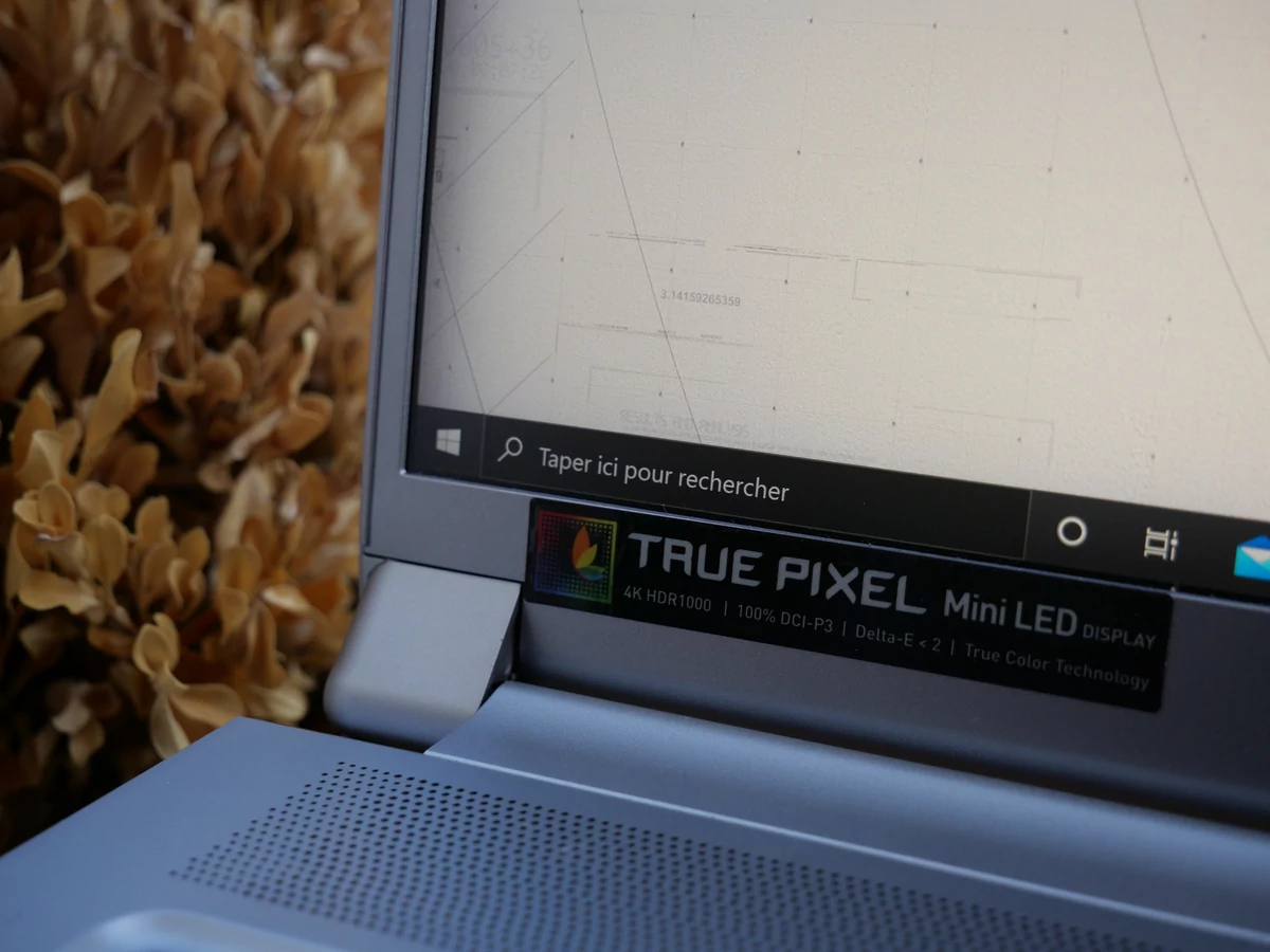 MSI Creator 17-9 © © Nathan Le Gohlisse pour Clubic