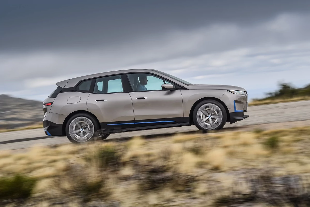 BMW iX © BMW