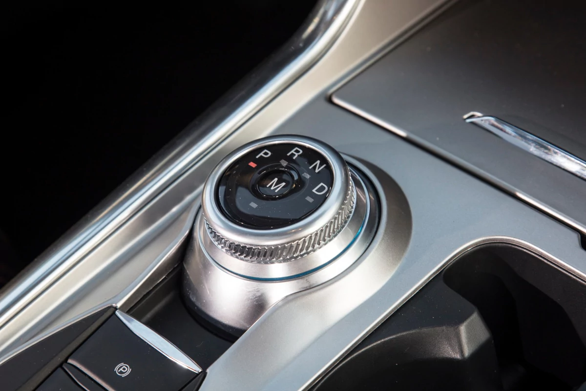 Ford Explorer hybride rechargeable © Camille Pinet