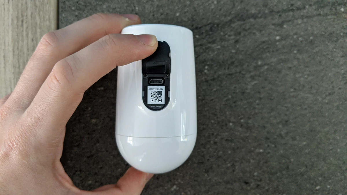 Arlo Essential © Mathieu Grumiaux pour Clubic