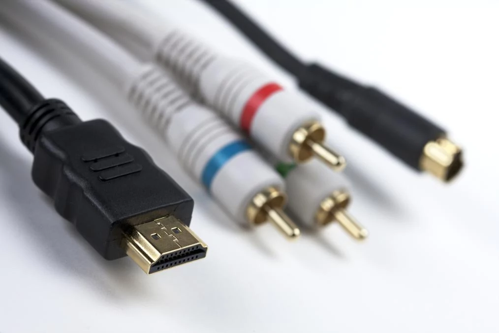 hdmi, component, and rca cables © Benjamin Miner