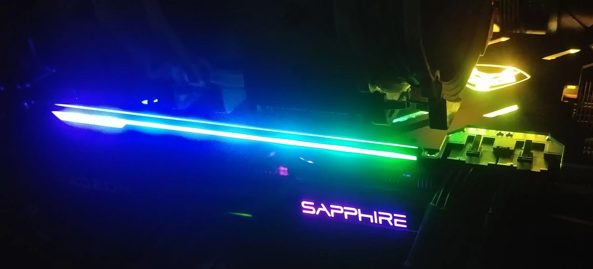 Sapphire Nitro+ AMD Radeon RX 6800 © Nerces