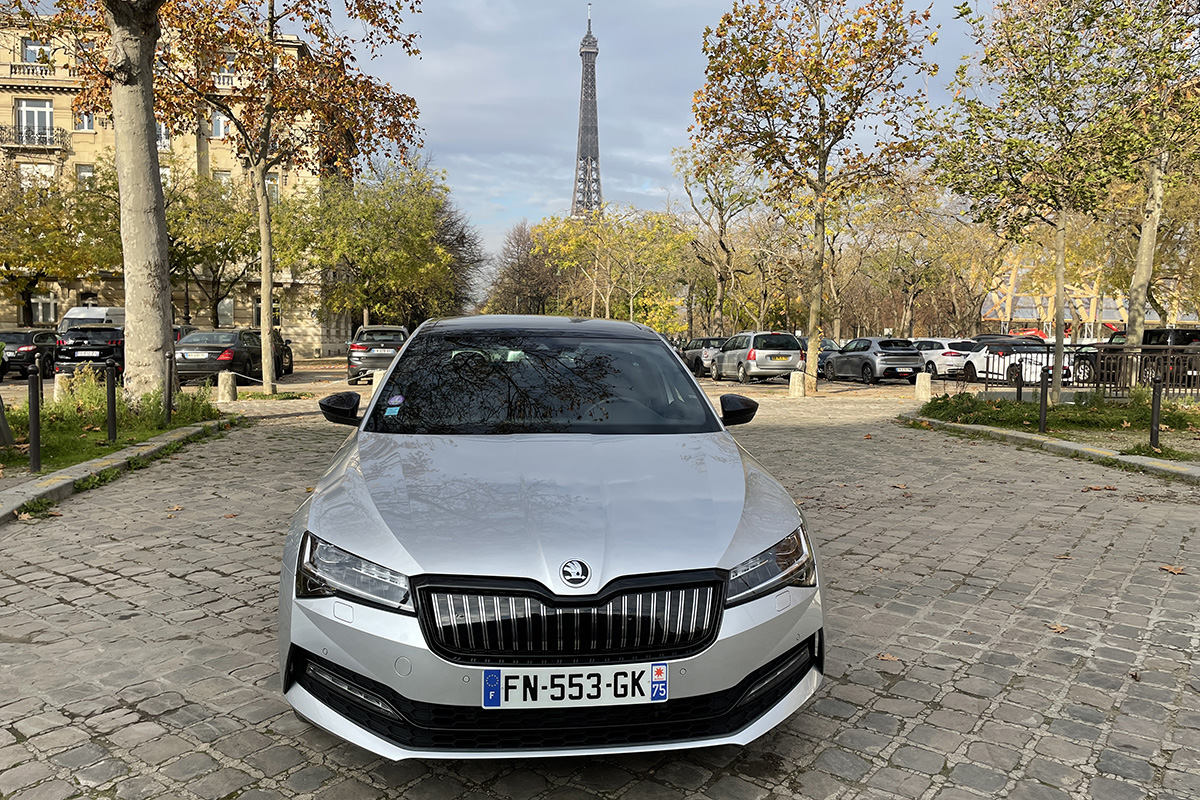 La Skoda Super iV est également rappelée © Jérôme Cartegini pour Clubic