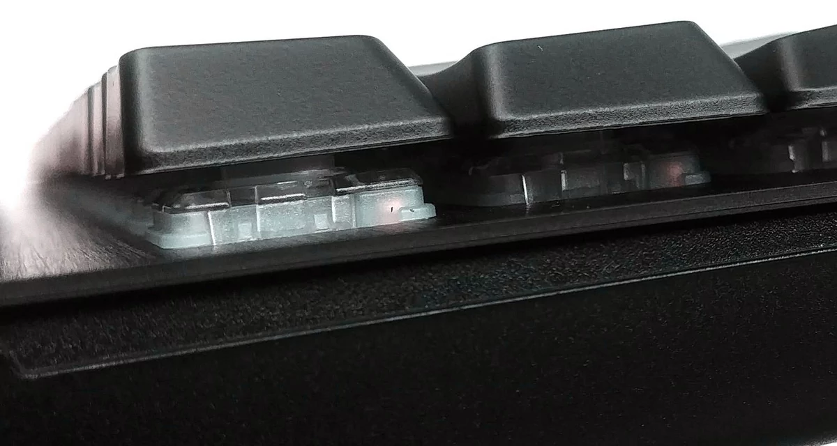 Corsair K60 RGB Pro Low Profile © Nerces