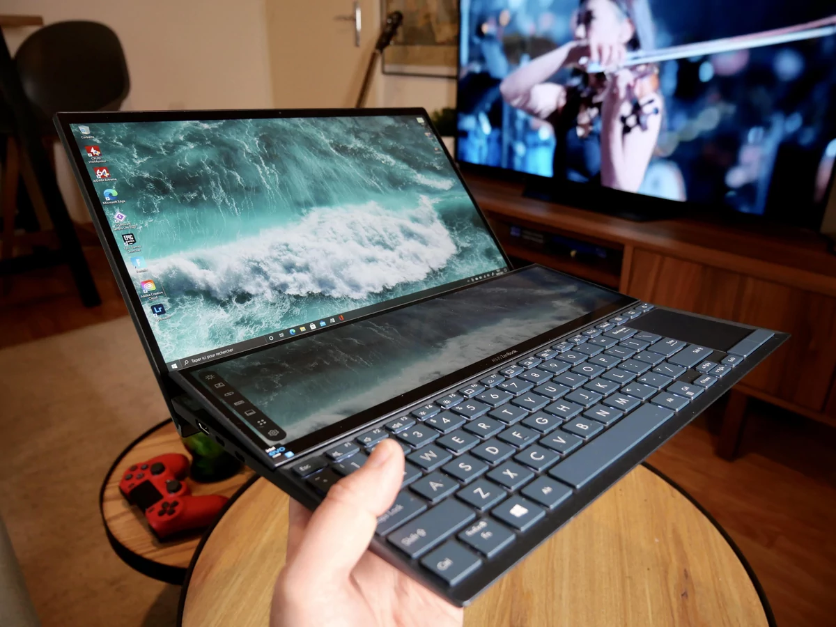 ASUS ZenBook Duo 14 2021-5 © © Nathan Le Gohlisse pour Clubic