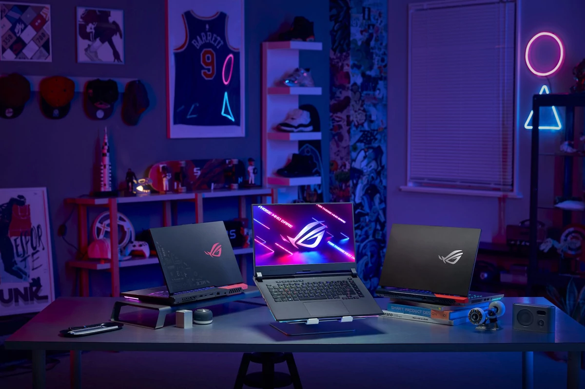 ROG Strix G © © ASUS