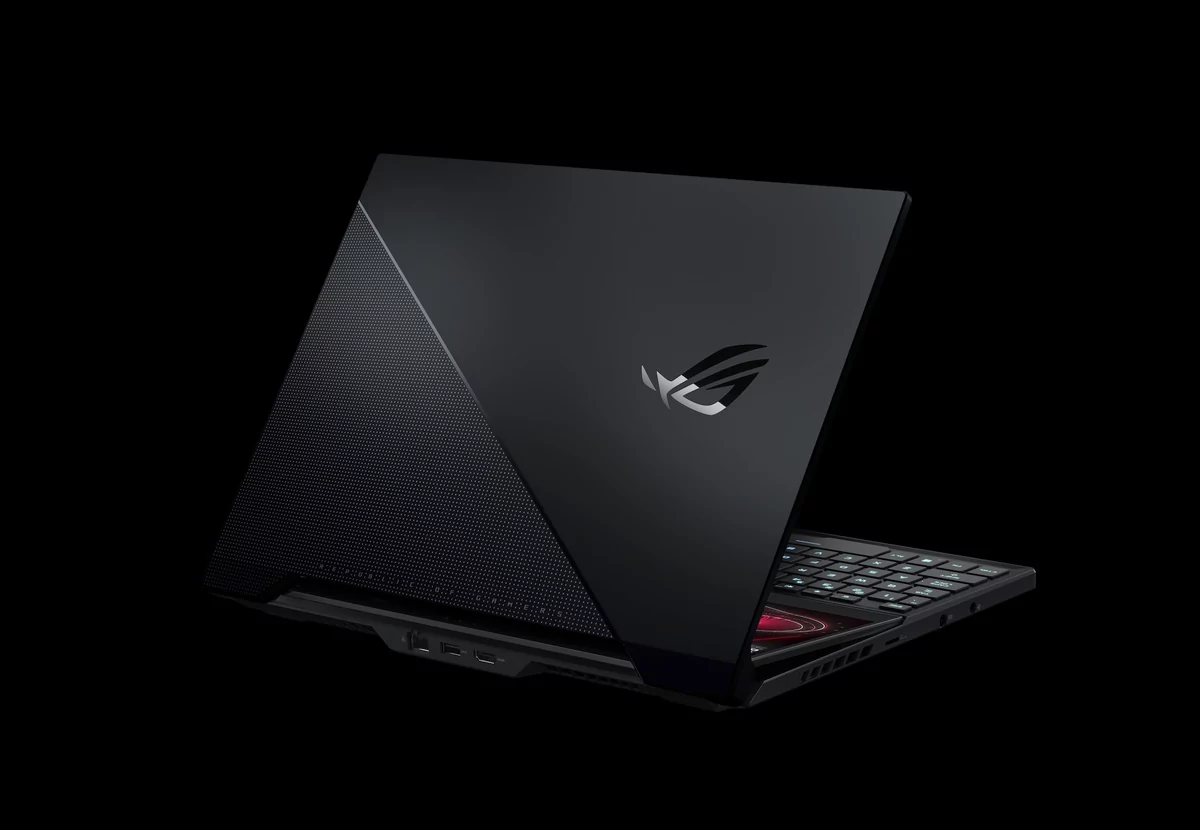 ROG Zephyrus Duo 15 SE-2 © © ASUS