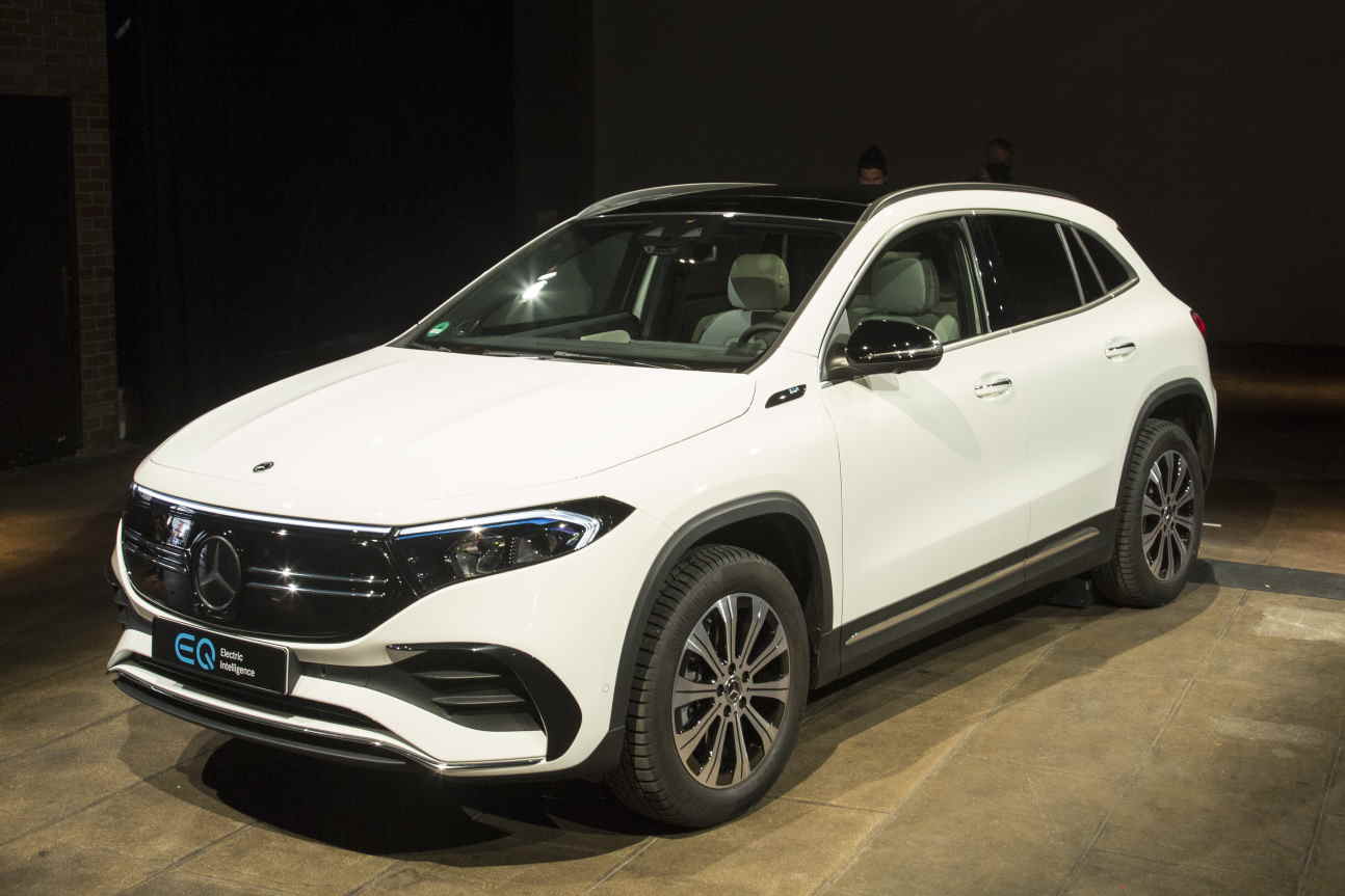 Mercedes annonce l'arrivée de deux nouvelles versions de l'EQA en transmission intégrale