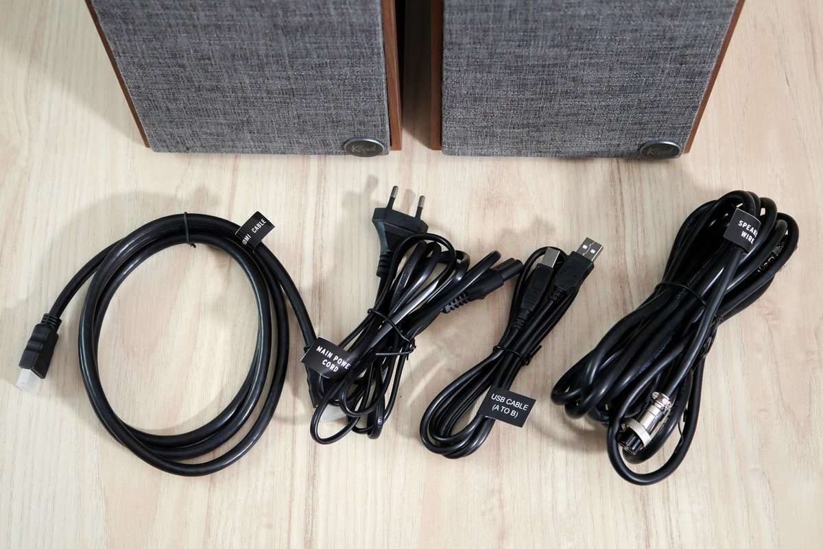 Klipsch The Fives cables fournis