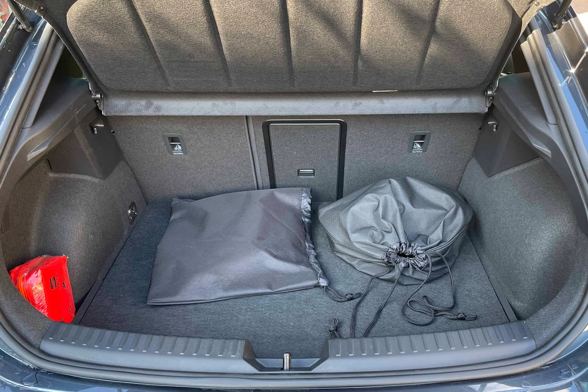 SEAT Leon 1.4 TSI e-Hybrid © Jérôme Cartegini