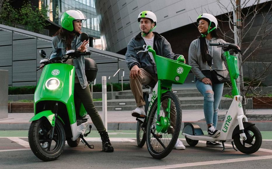 Après les trotinettes, Lime va déployer des scooters électriques, d'abord à Paris