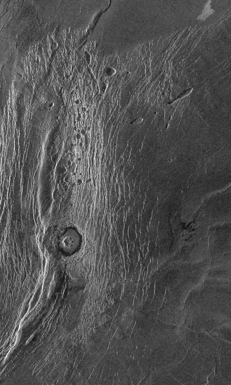 La surface de Venus contient aussi les traces de son passé géologique, ce qui est important pour comprendre comment elle en est arrivé là. Crédits NASA