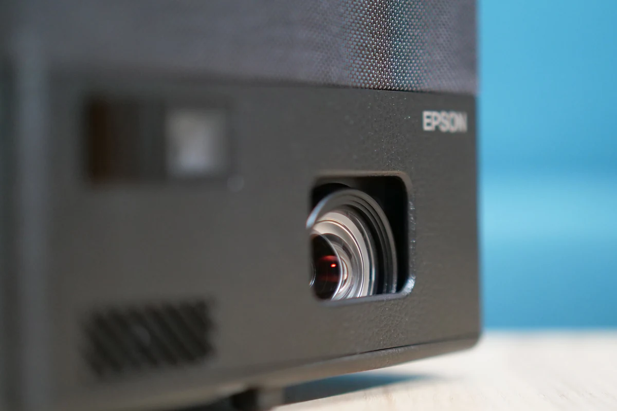 Epson EF-12 detail