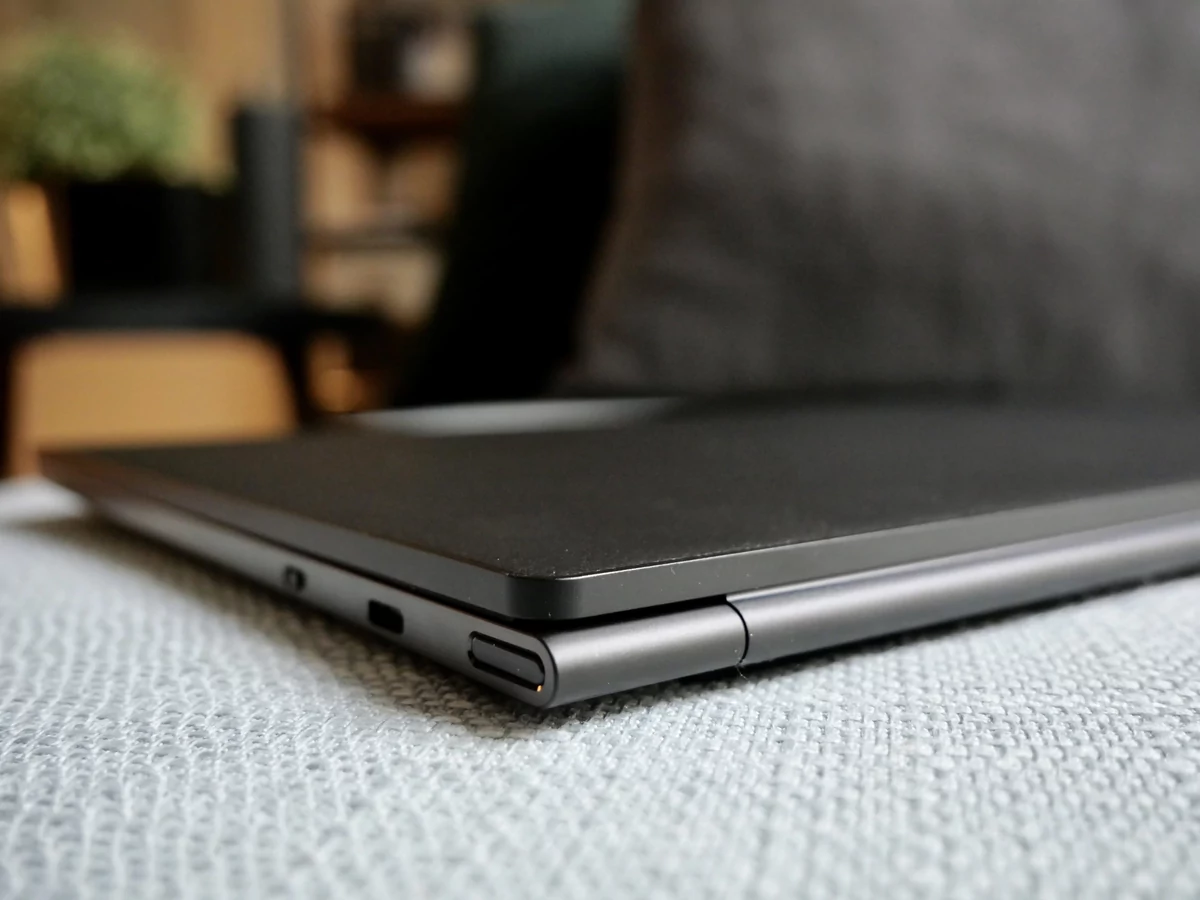 Lenovo Yoga Slim 9i-12 © © Nathan Le Gohlisse pour Clubic