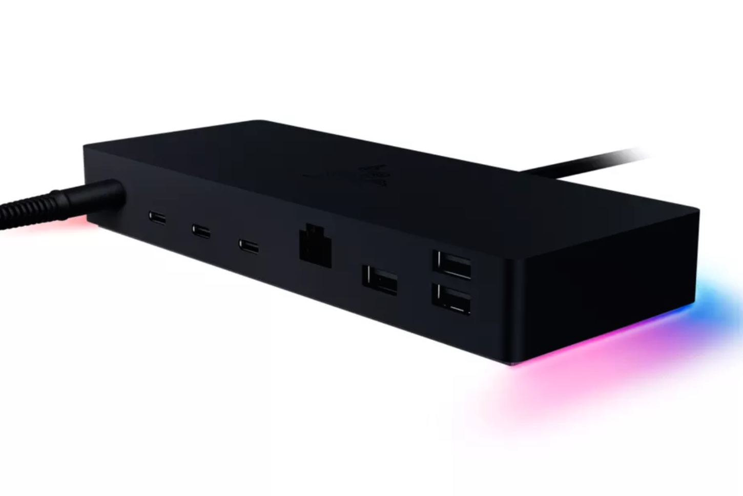 Razer dévoile un hub Thunderbolt 4, RGB et compatible avec le futur USB4