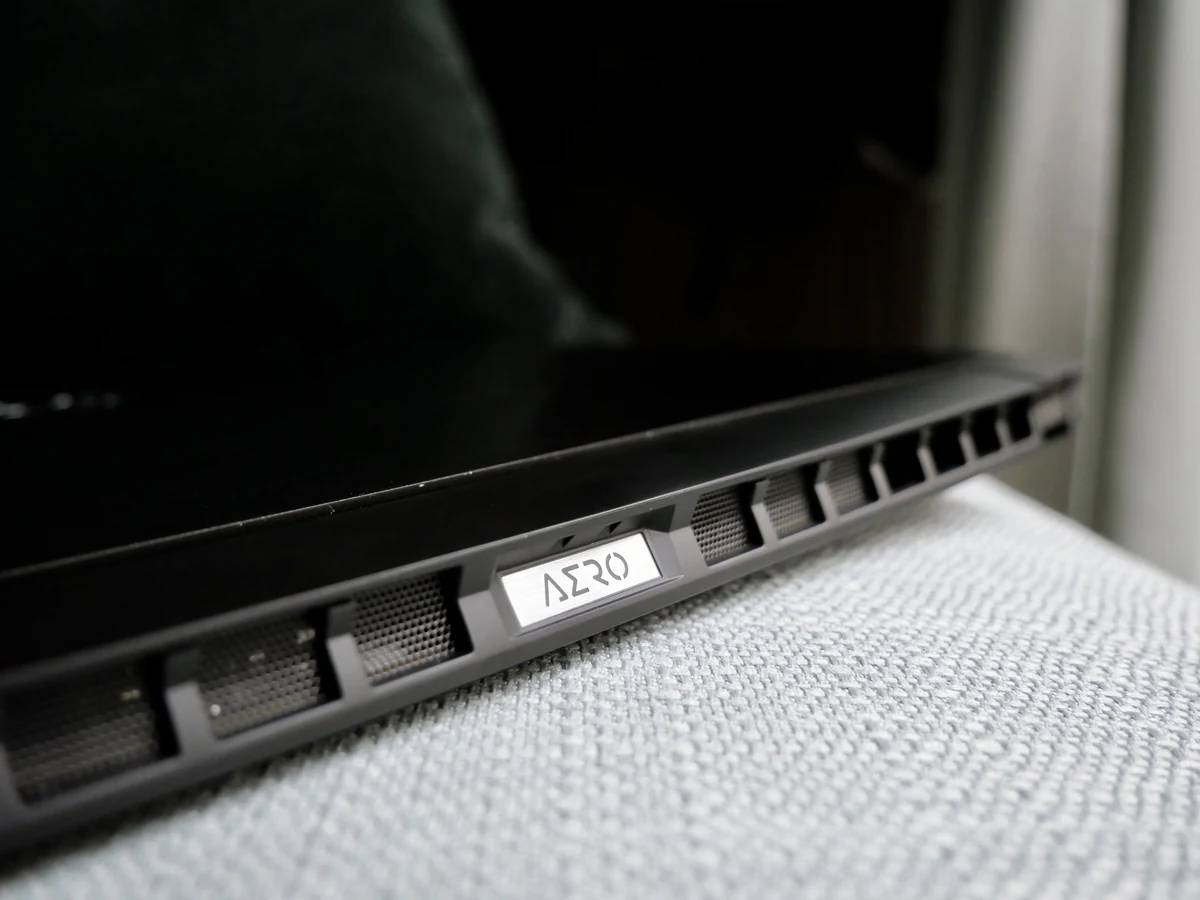 Gigabyte Aero 15 YC OLED-2 © © Nathan Le Gohlisse pour Clubic