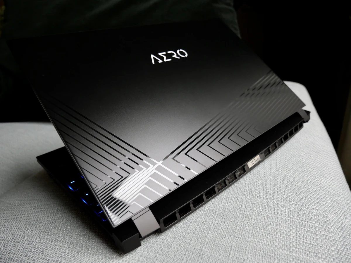 Gigabyte Aero 15 YC OLED-4 © © Nathan Le Gohlisse pour Clubic