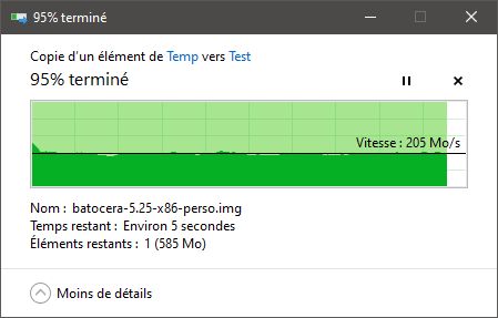 Performances mesurées en copie de fichiers sous Windows 10 en RAID 1 @ 2,5GbE © Nerces pour Clubic