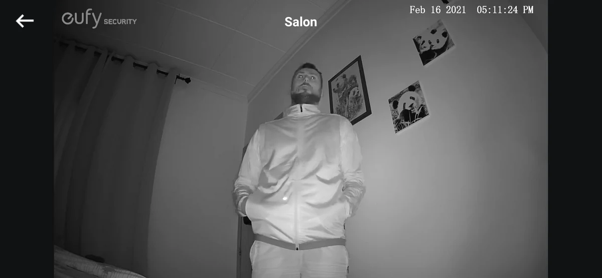 Test eufy Indoor Cam 2K Pan & Tilt © Alexandre Schmid pour Clubic