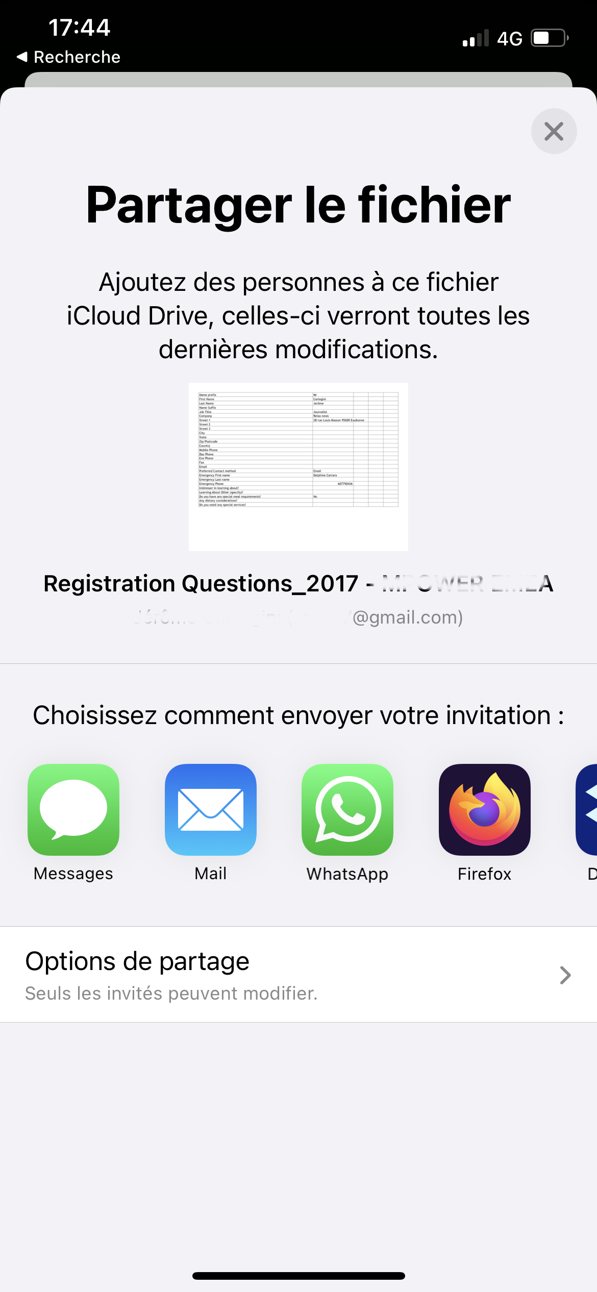 Apple iCloud Drive © Apple iCloud