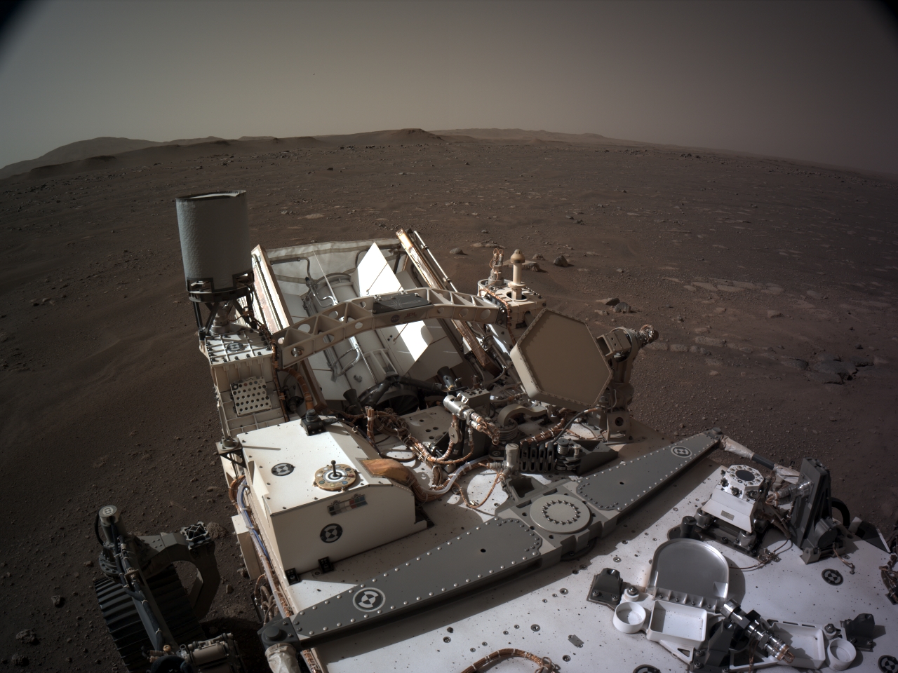 Perseverance : tours de roue, tirs laser, hélicoptère et vive le vent sur Mars