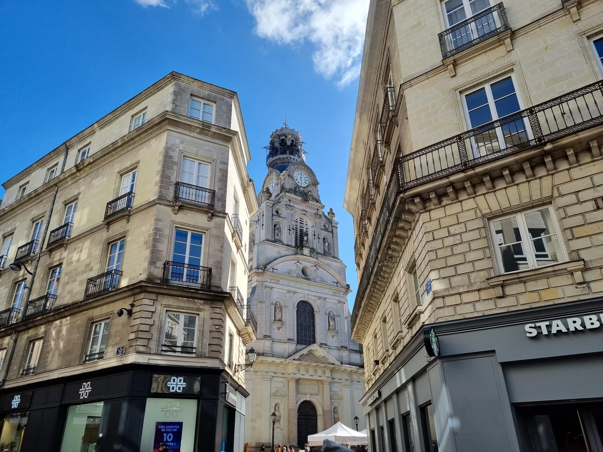 Samsung Galaxy S21 test © © Pierre Crochart pour Clubic