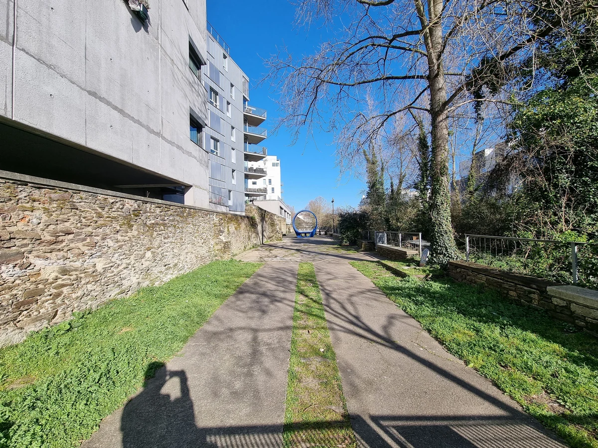 Samsung Galaxy S21 test © © Pierre Crochart pour Clubic