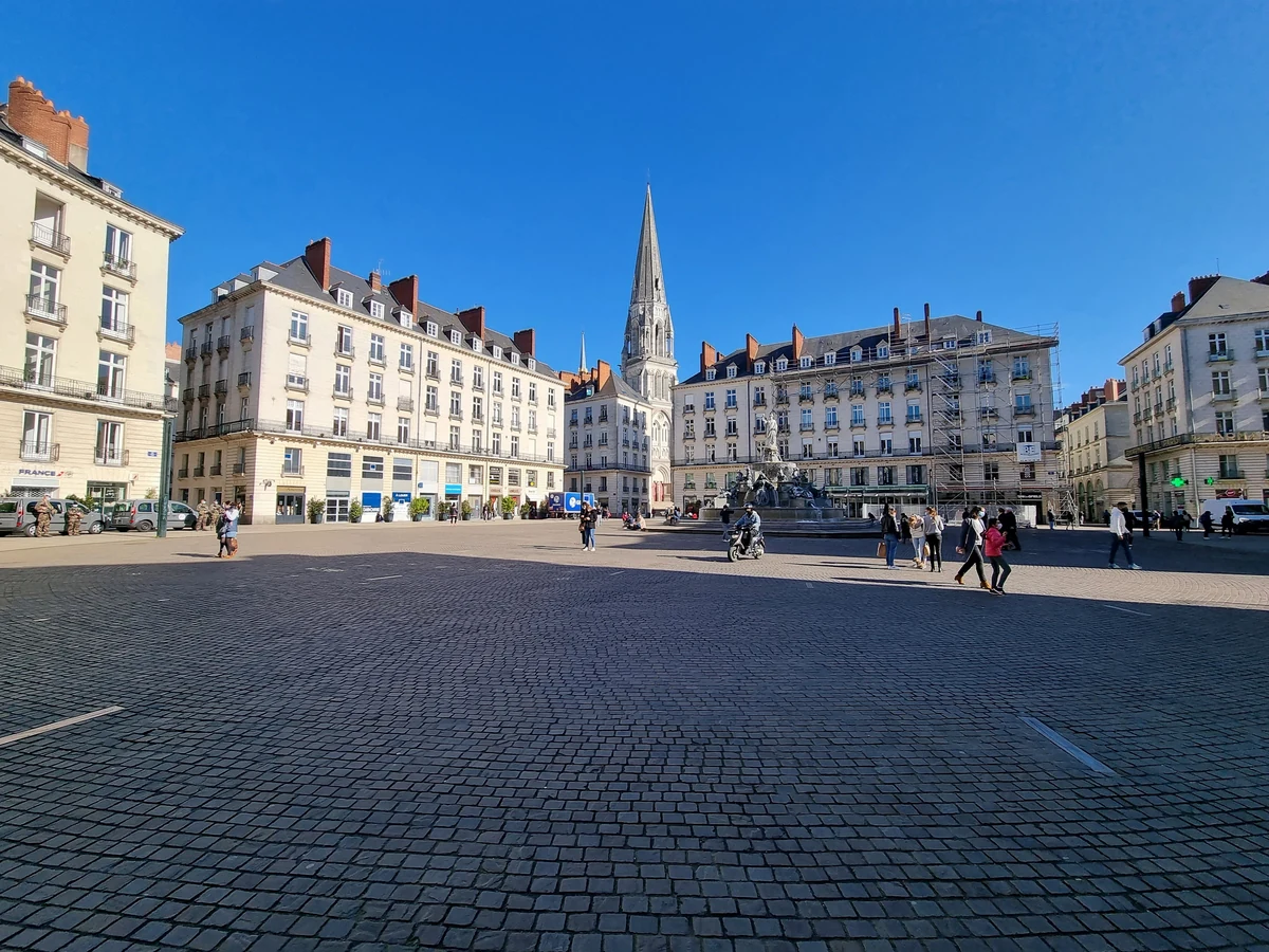 Samsung Galaxy S21 test © © Pierre Crochart pour Clubic